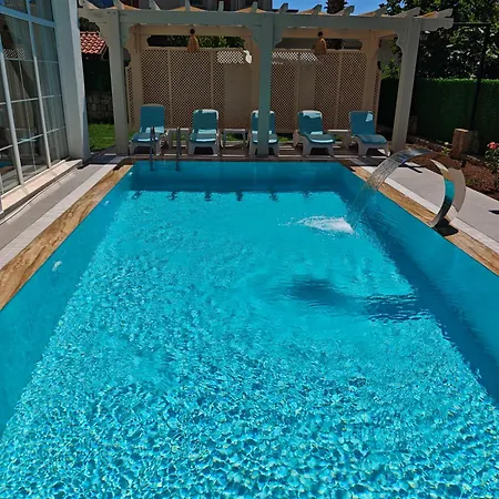 Villa Ruezgar *
